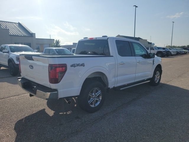 Used 2025 White Ford XLT image 24