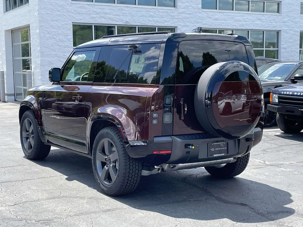 New 2026 Sedona Red Land Rover X-Dynamic SE image 6