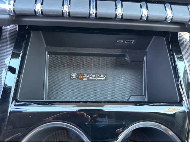 New 2026 Summit White GMC Elevation image 22