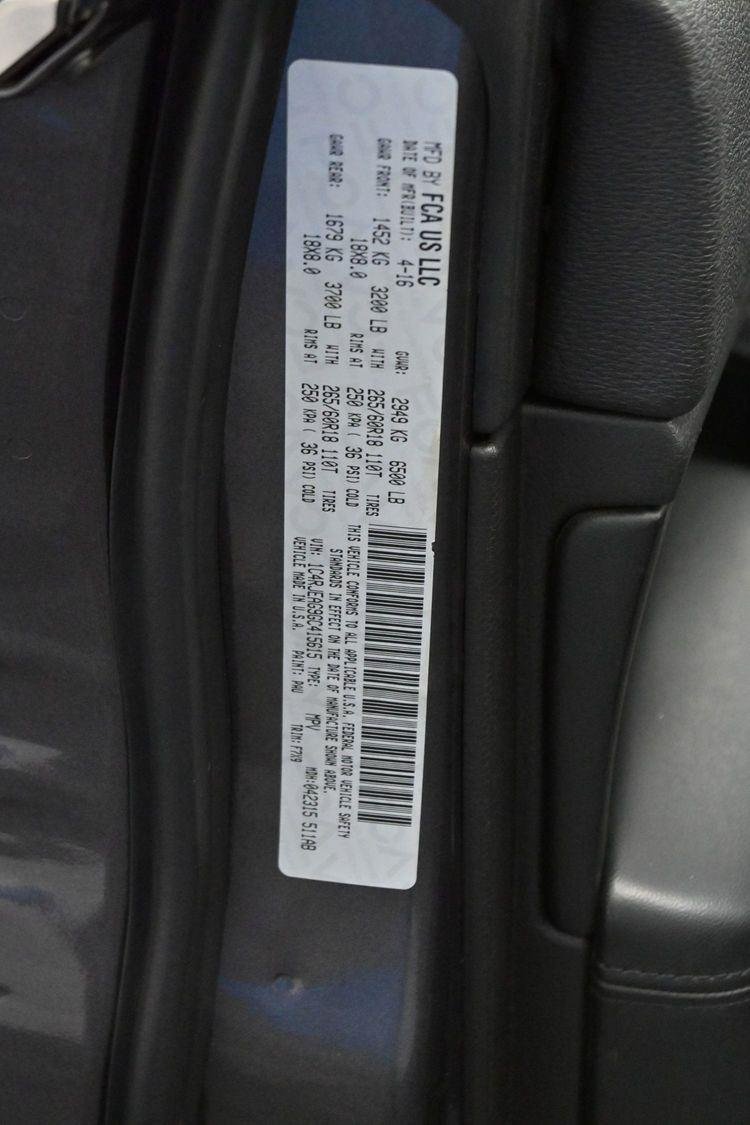 Used 2016 Granite Crystal Metallic Clearcoat Jeep Laredo image 33