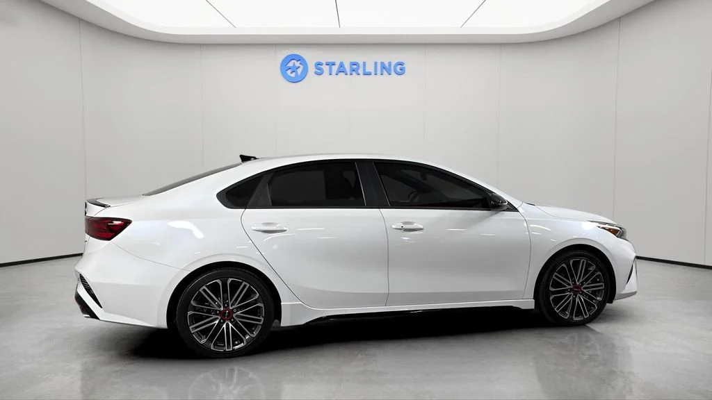 Used 2023 White Kia GT Manual image 11
