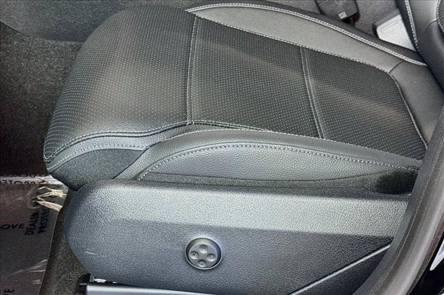 New 2026 Black Mercedes-Benz GLC 300 image 47