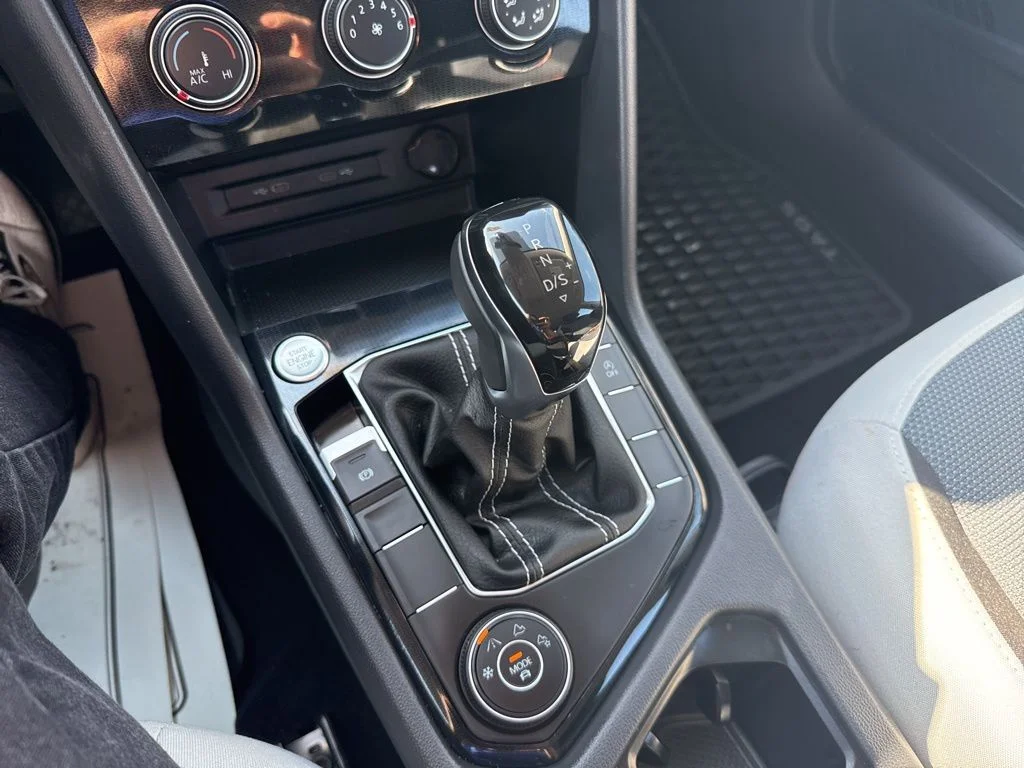 2025 Volkswagen Taos S - Photo 44
