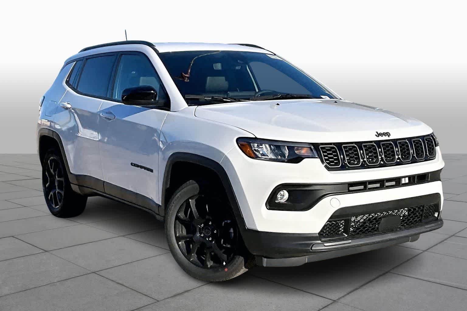 New 2026 Bright White Clear-Coat Exterior Paint Jeep Latitude Altitude image 3