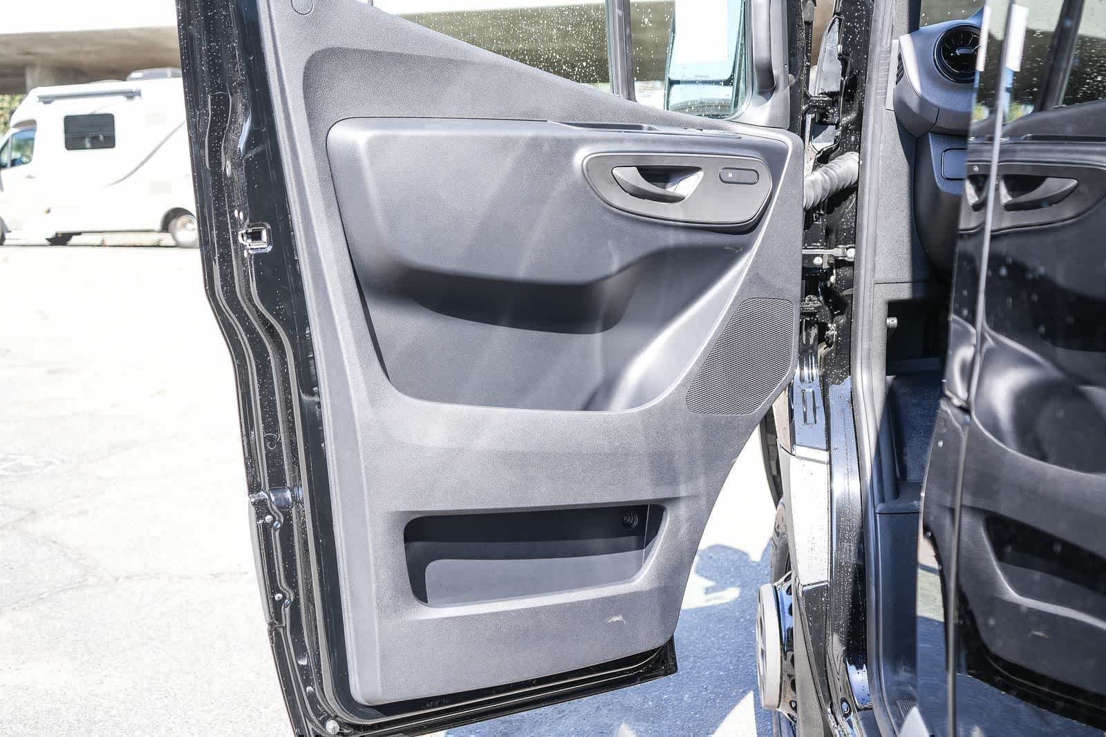 New 2026 Jet Black Mercedes-Benz Cargo 170WB High Roof Dually AWD 2.0L I4 Diesel Tu image 23