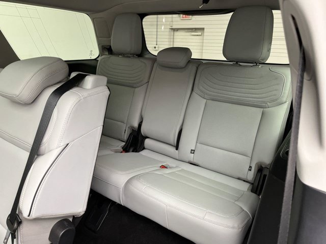 Used 2025 Stone Blue Ford Platinum image 17