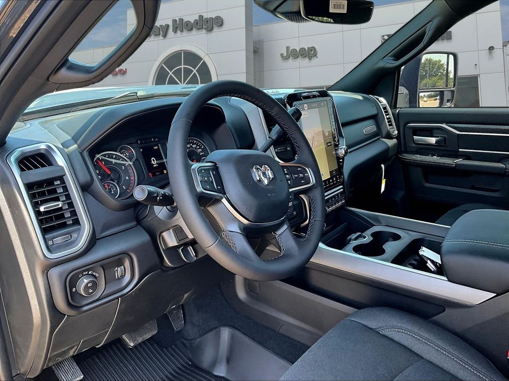 2026 RAM 3500 Big Horn - Photo 8