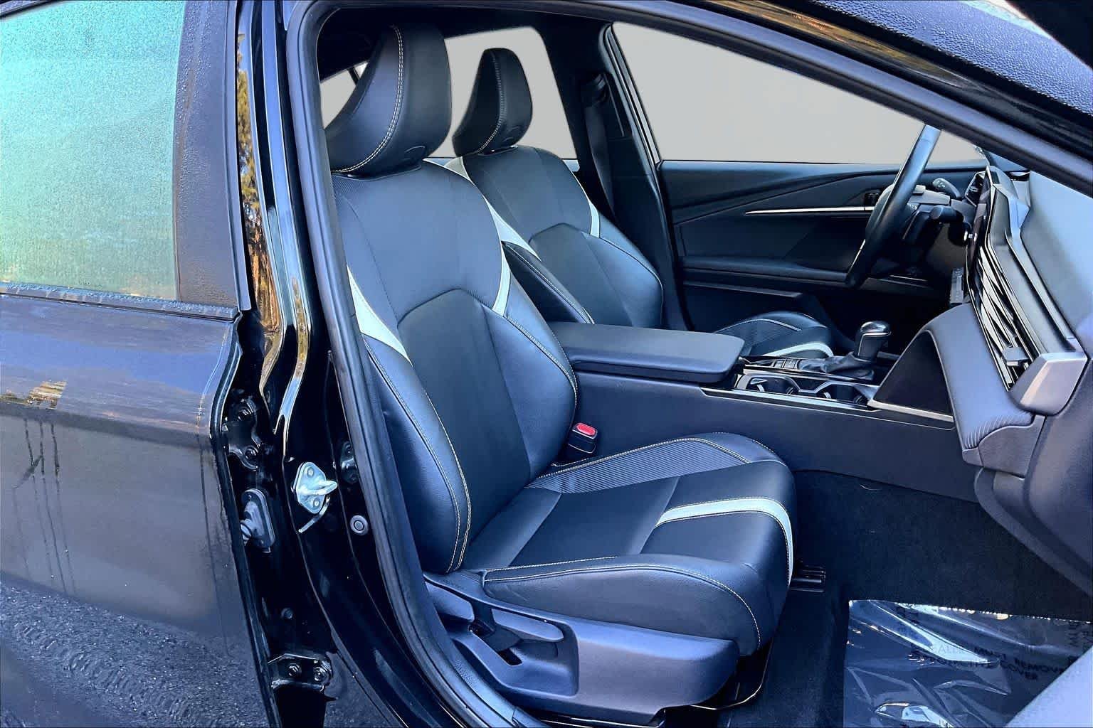 Used 2025 Midnight Black Metallic Toyota SE image 9
