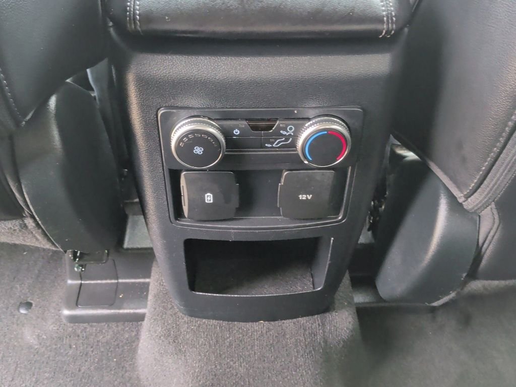 Used 2021 Star White Ford XLT image 38