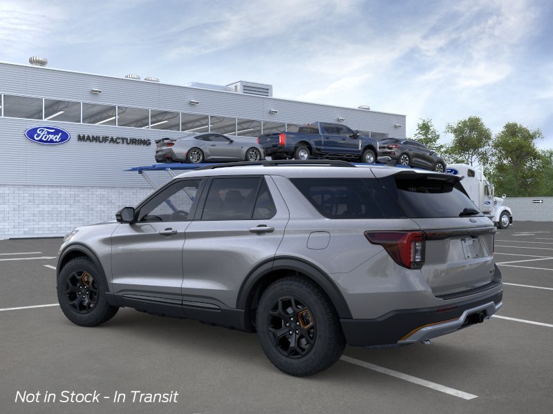 New 2026 Carbonized Gray Metallic Ford Tremor® image 4