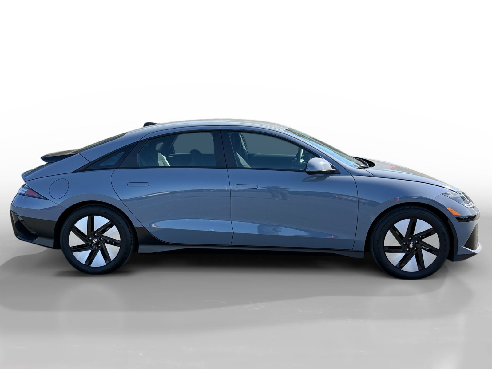 Certified Used 2025 Blue Hyundai SE image 6