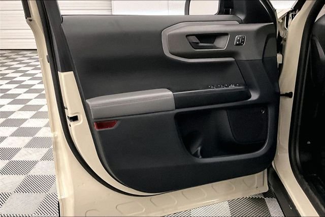 Used 2025 Desert Sand Ford Badlands image 22