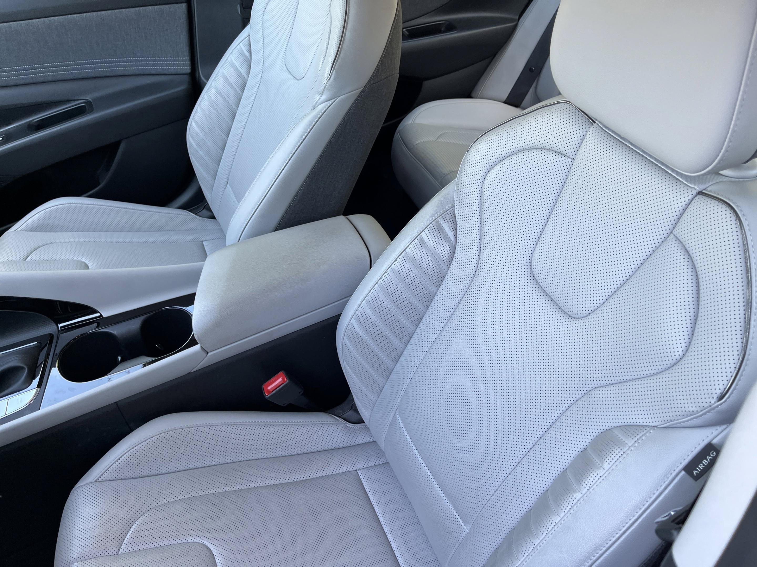 Used 2025 Intense Blue Hyundai Limited image 11