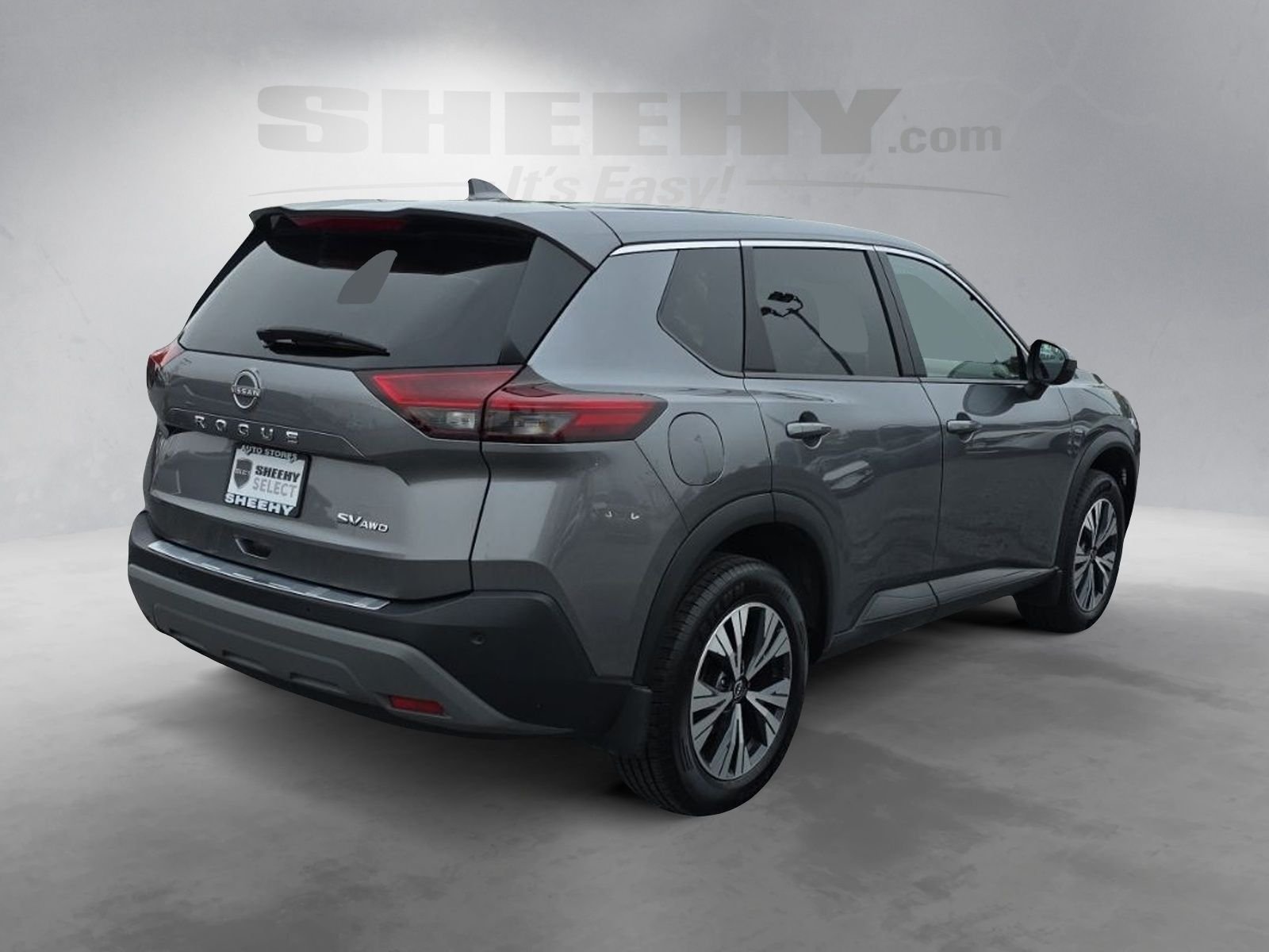 Used 2023 Gray Nissan SV image 14