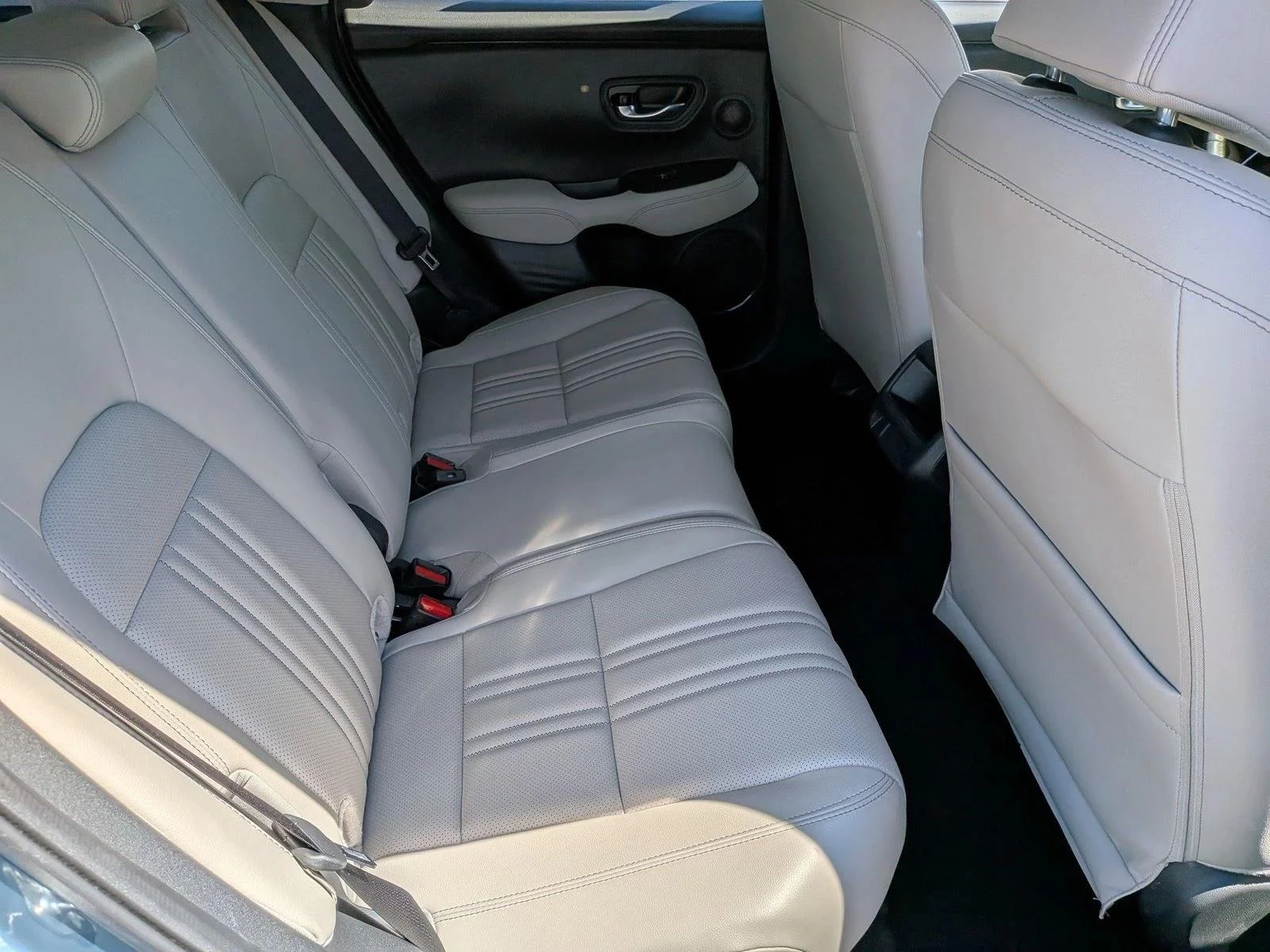 Used 2024 Blue Honda EX-L image 18