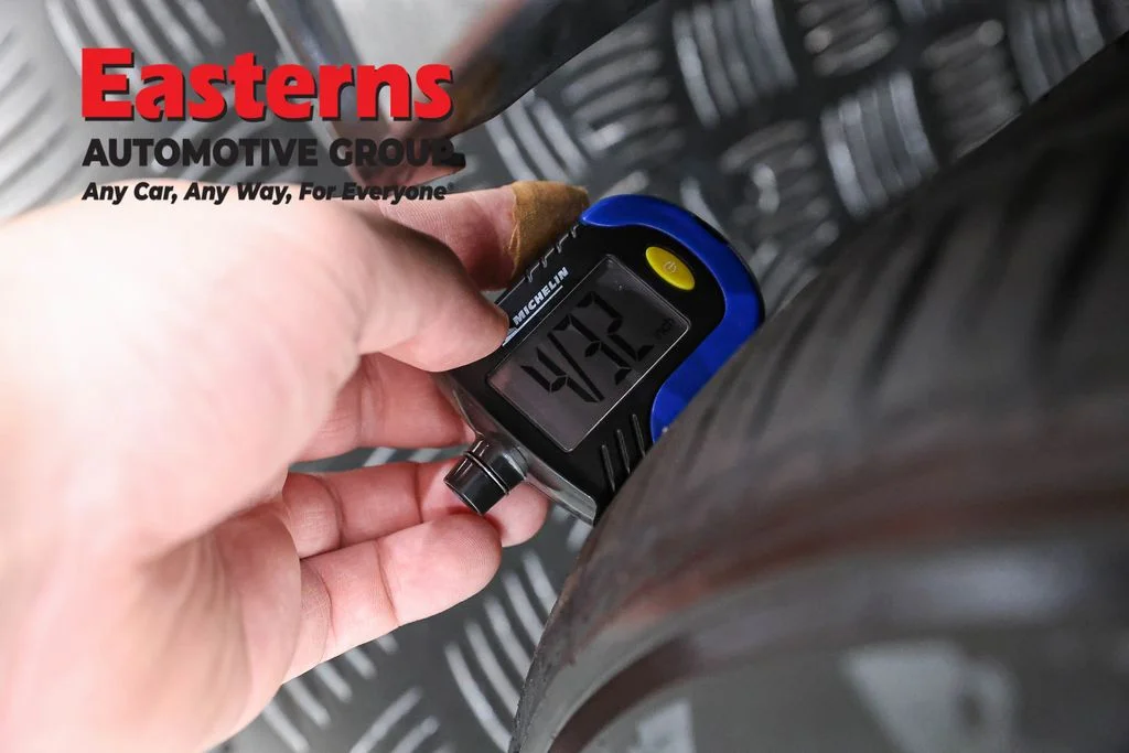 Used 2025 Black Nissan 2.5 SV image 25