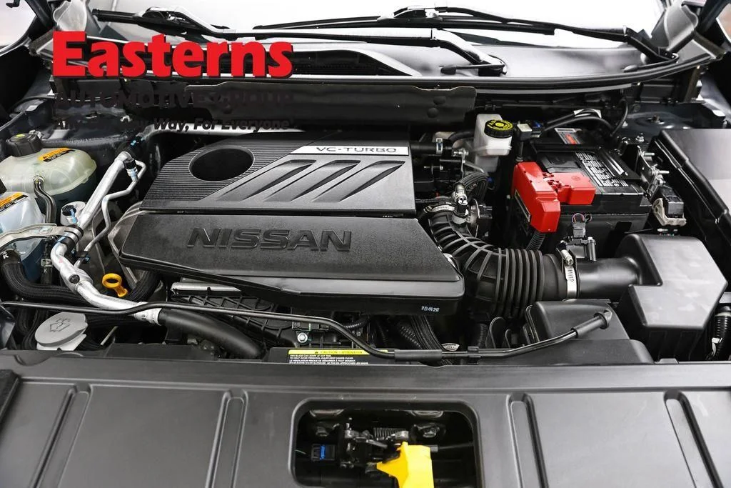Used 2023 Gray Nissan S image 9