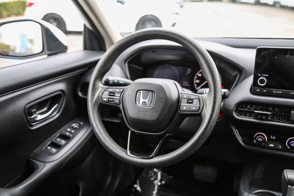 Certified Used 2025 Platinum White Pearl Honda 2WD LX image 16