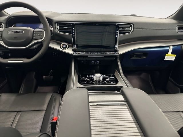 New 2026 Fathom Blue Pearlcoat Jeep Upland image 14