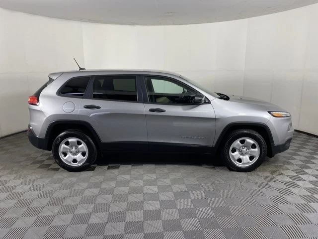 Used 2017 Silver Jeep Sport image 4