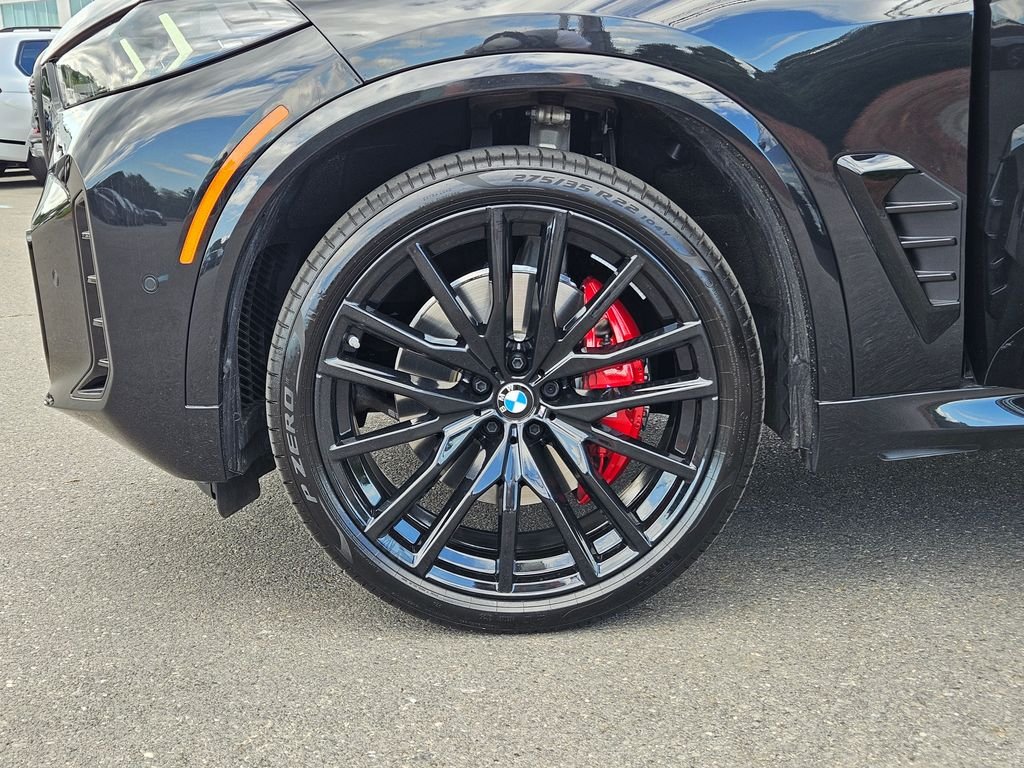 Used 2026 Black Sapphire Metallic BMW xDrive40i image 39