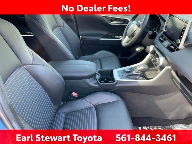 Certified Used 2022 CAVALRY BLUE W/BLK Toyota  image 38