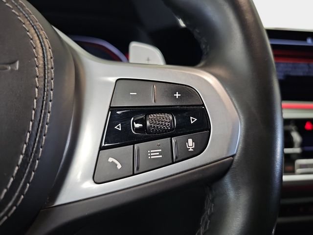 Used 2022 White BMW xDrive40i image 21