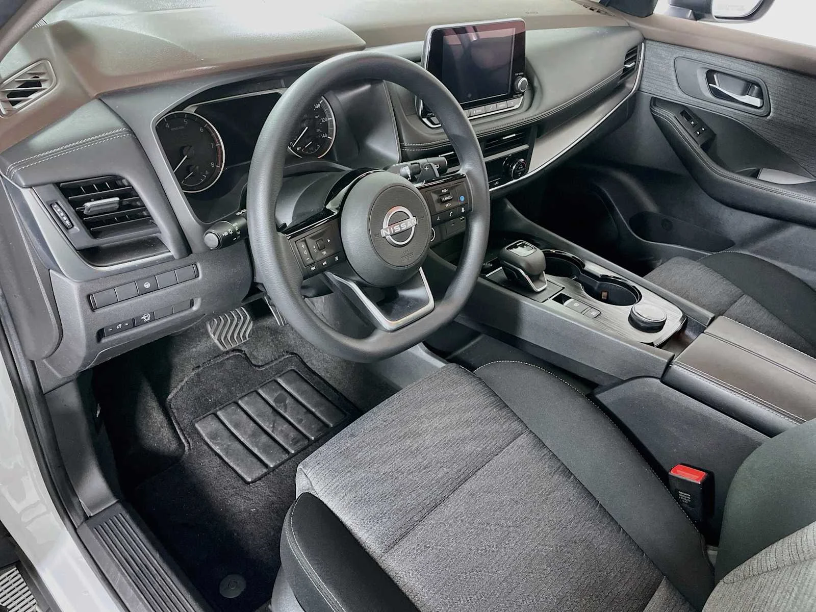 Certified Used 2023 Pearl White Tricoat Nissan SV image 7