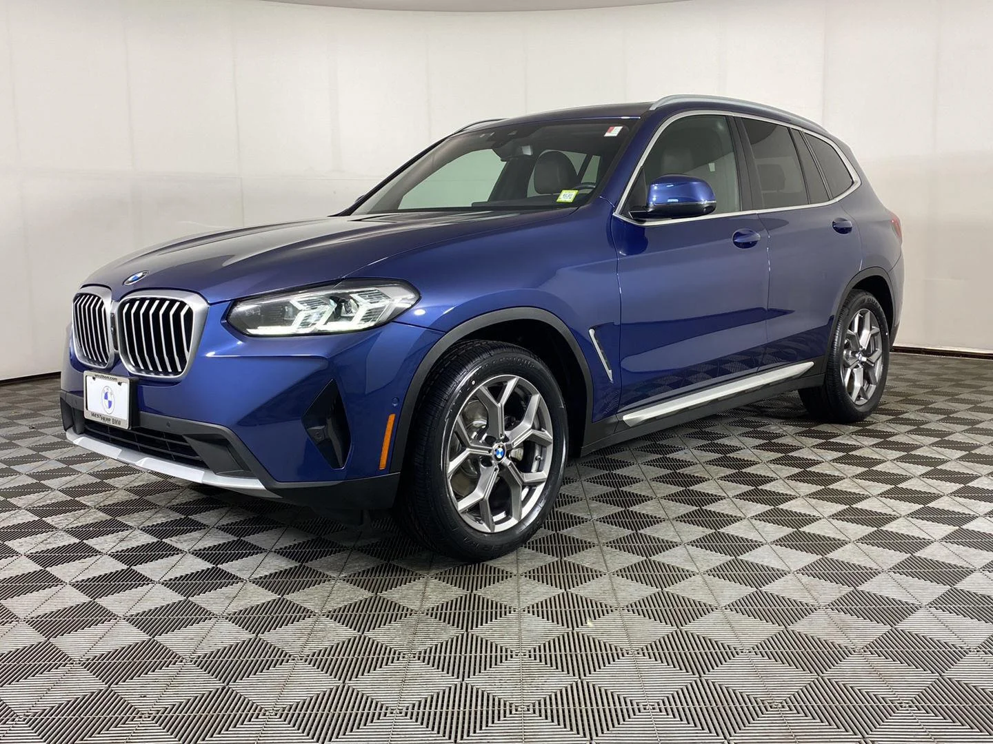 Used 2024 Phytonic Blue Metallic BMW xDrive30i image 12