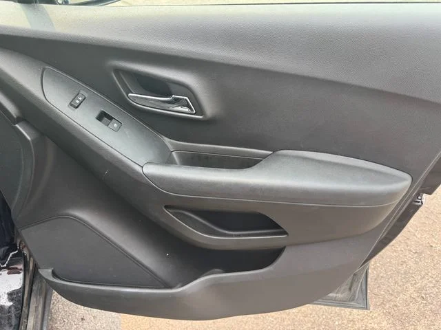 Used 2019 Black Chevrolet LS image 13