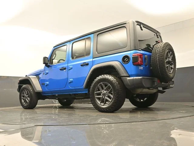 Used 2024 Blue Jeep Sport S image 40