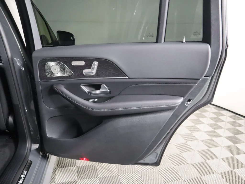 2026 Mercedes-Benz GLS Base - Photo 28