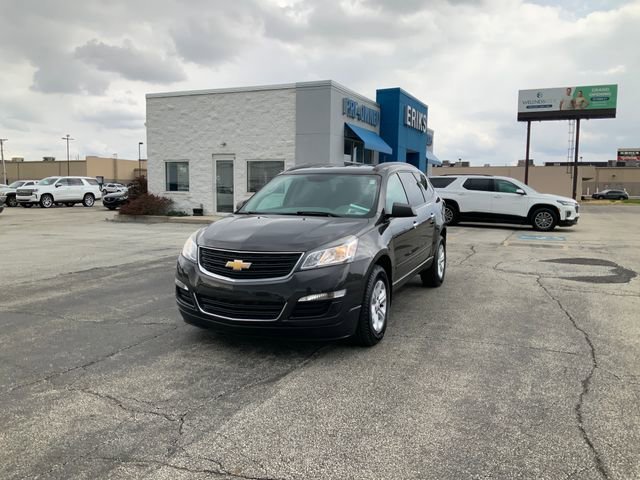 Used 2017 Chevrolet Traverse LS with VIN 1GNKVFKD0HJ311700 for sale in Kokomo, IN