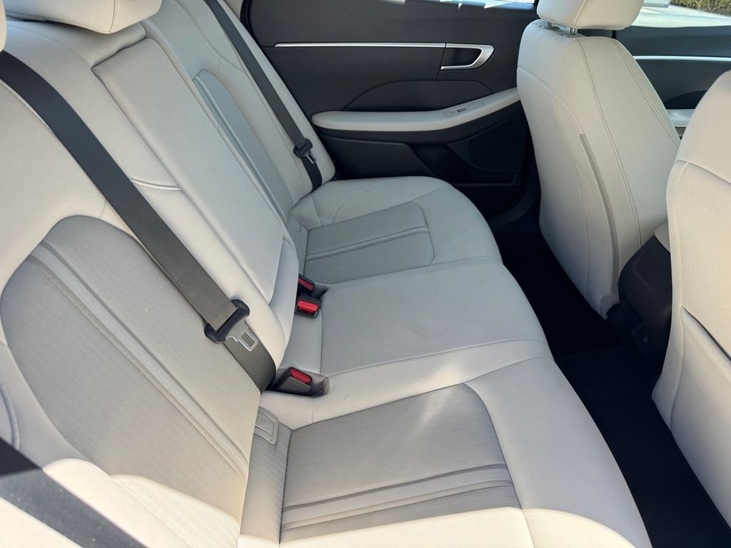 2025 Hyundai Sonata SEL - Photo 9