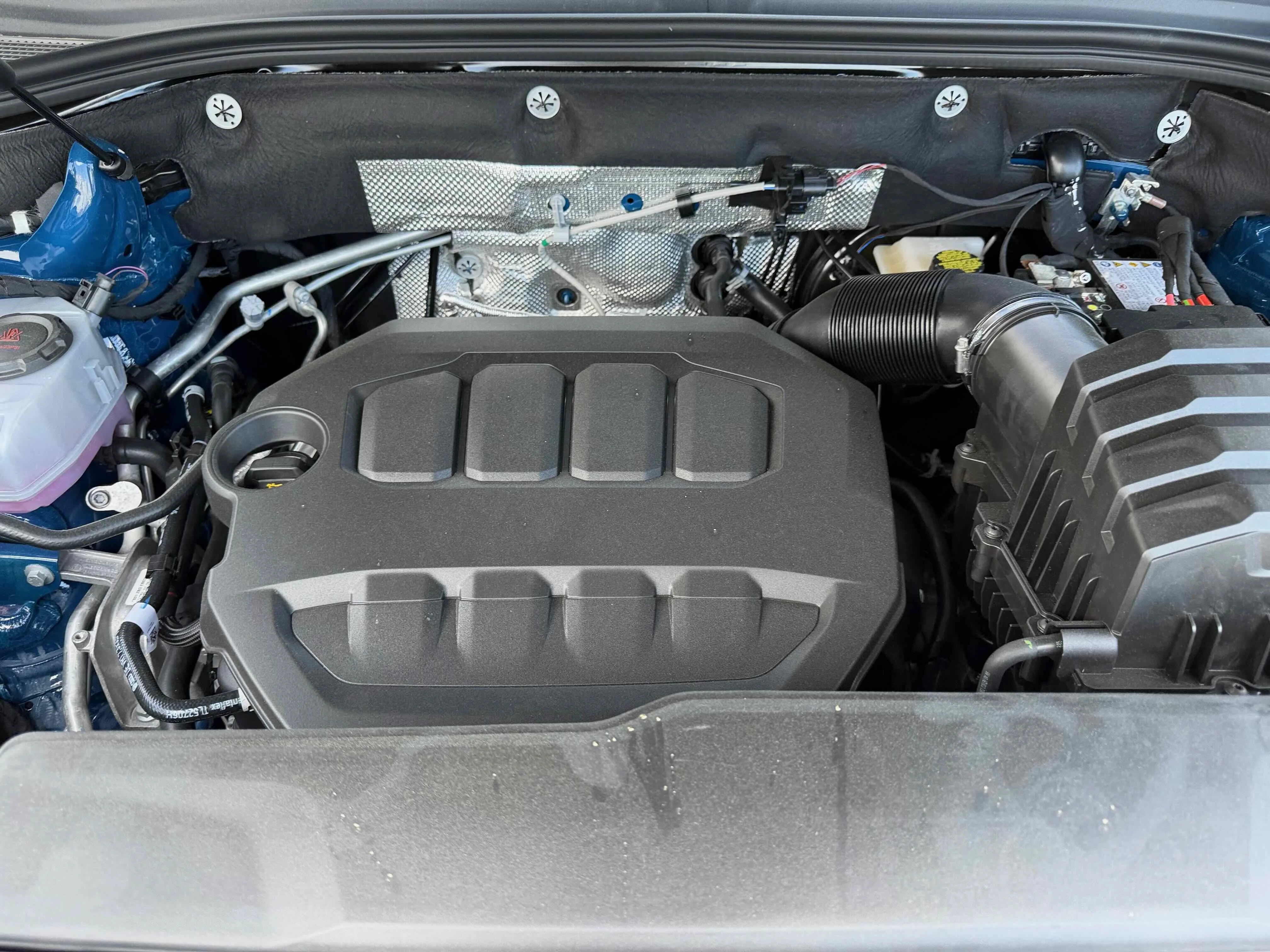 New 2026 Blue Volkswagen 2.0T SE w/Technology image 33