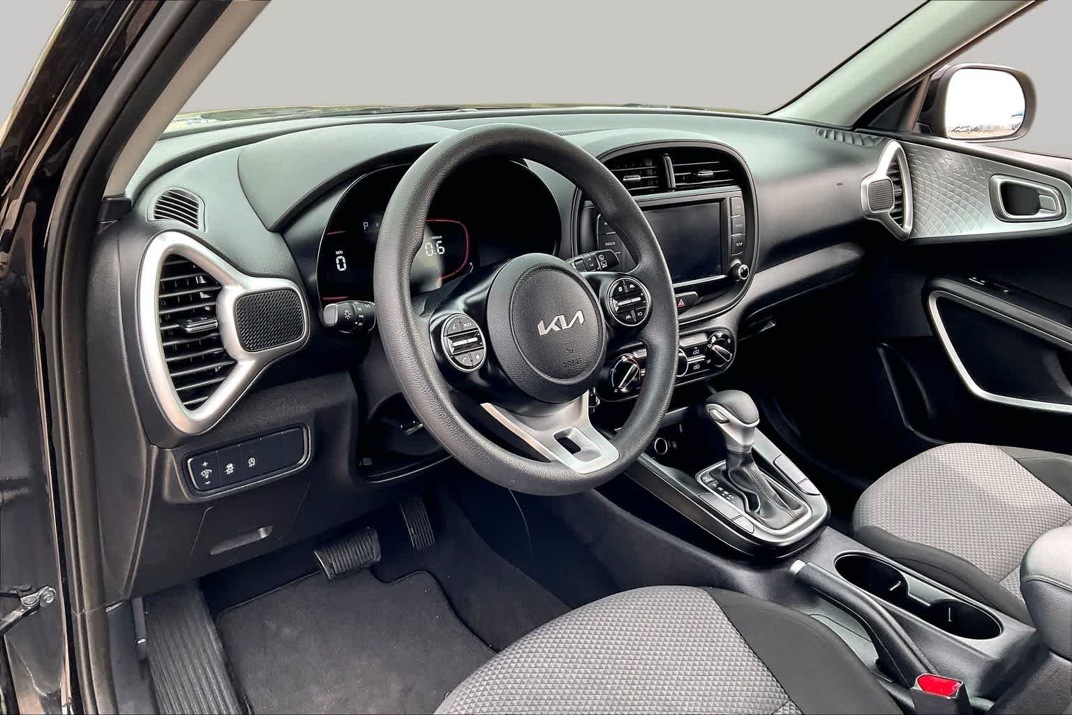 Used 2024 Fusion Black Kia LX image 16
