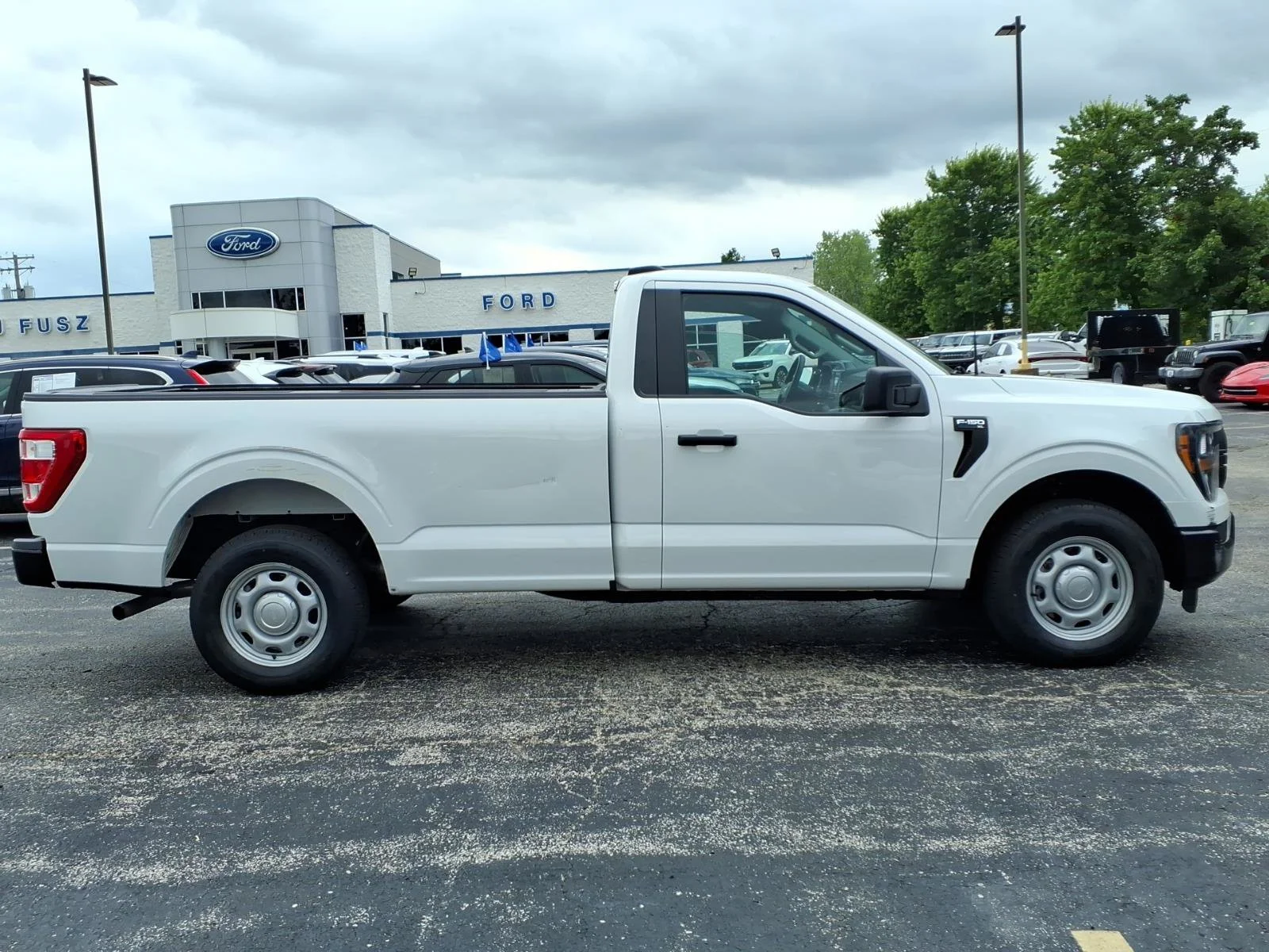 Used 2023 Oxford White Ford XL image 27