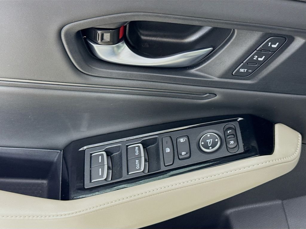 Certified Used 2025 Meteorite Gray Metallic Honda HYBRID TOURING image 21