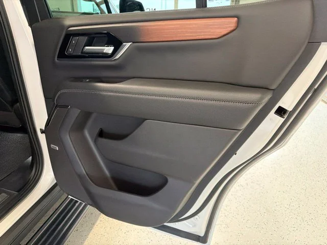 Used 2025 White GMC Denali image 52