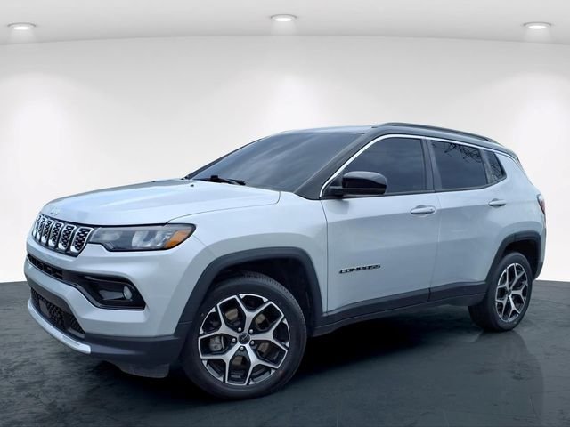 Used 2025 Silver Jeep Limited image 2