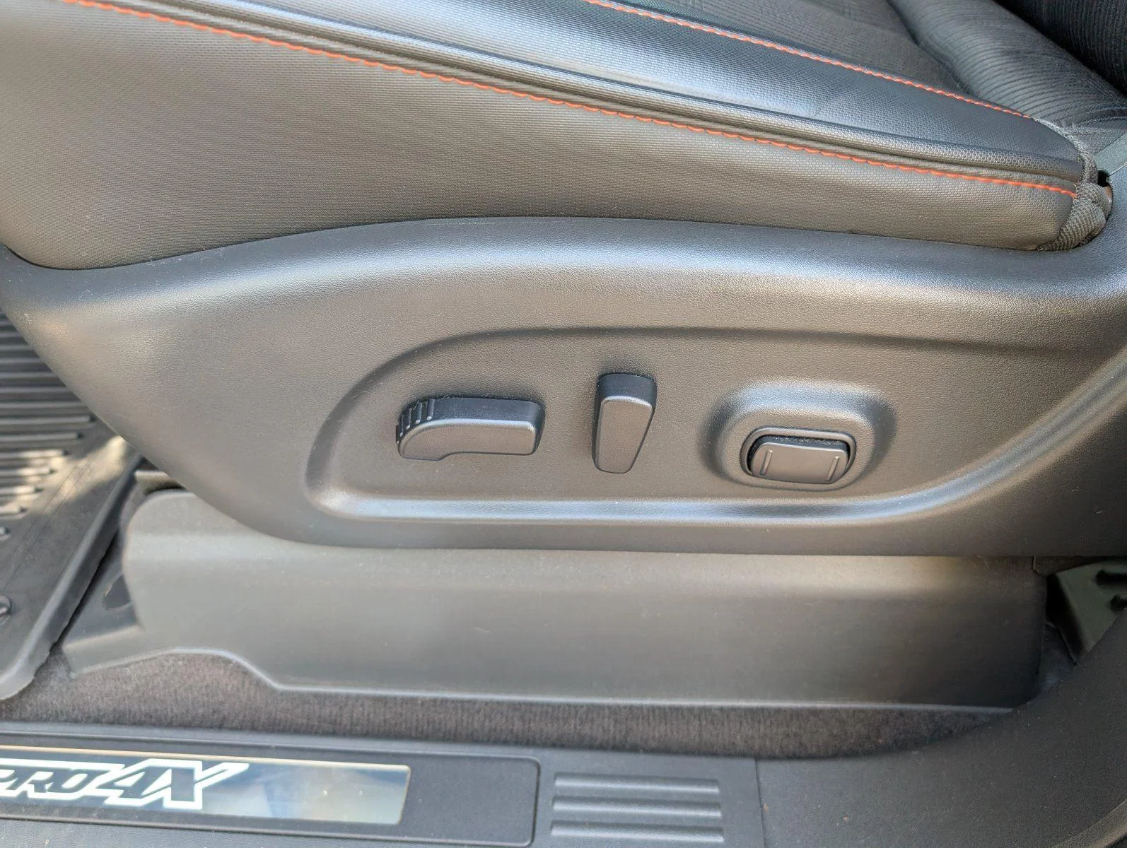 Used 2021 Baja Storm Nissan PRO-4X image 14