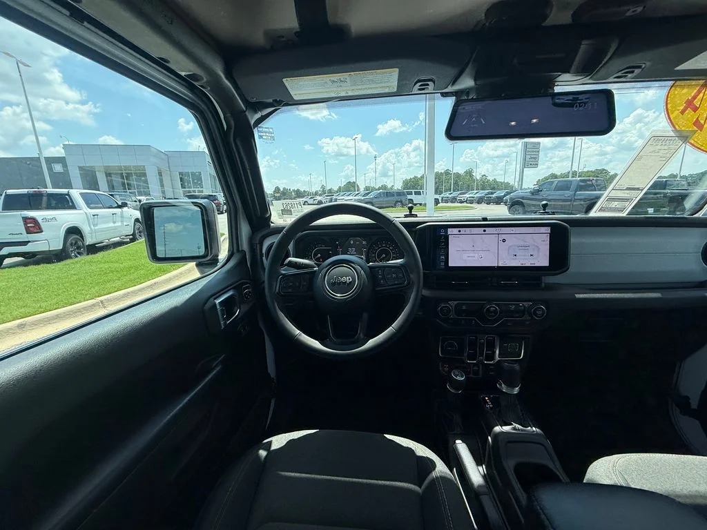 Used 2024 White Jeep Willys image 8