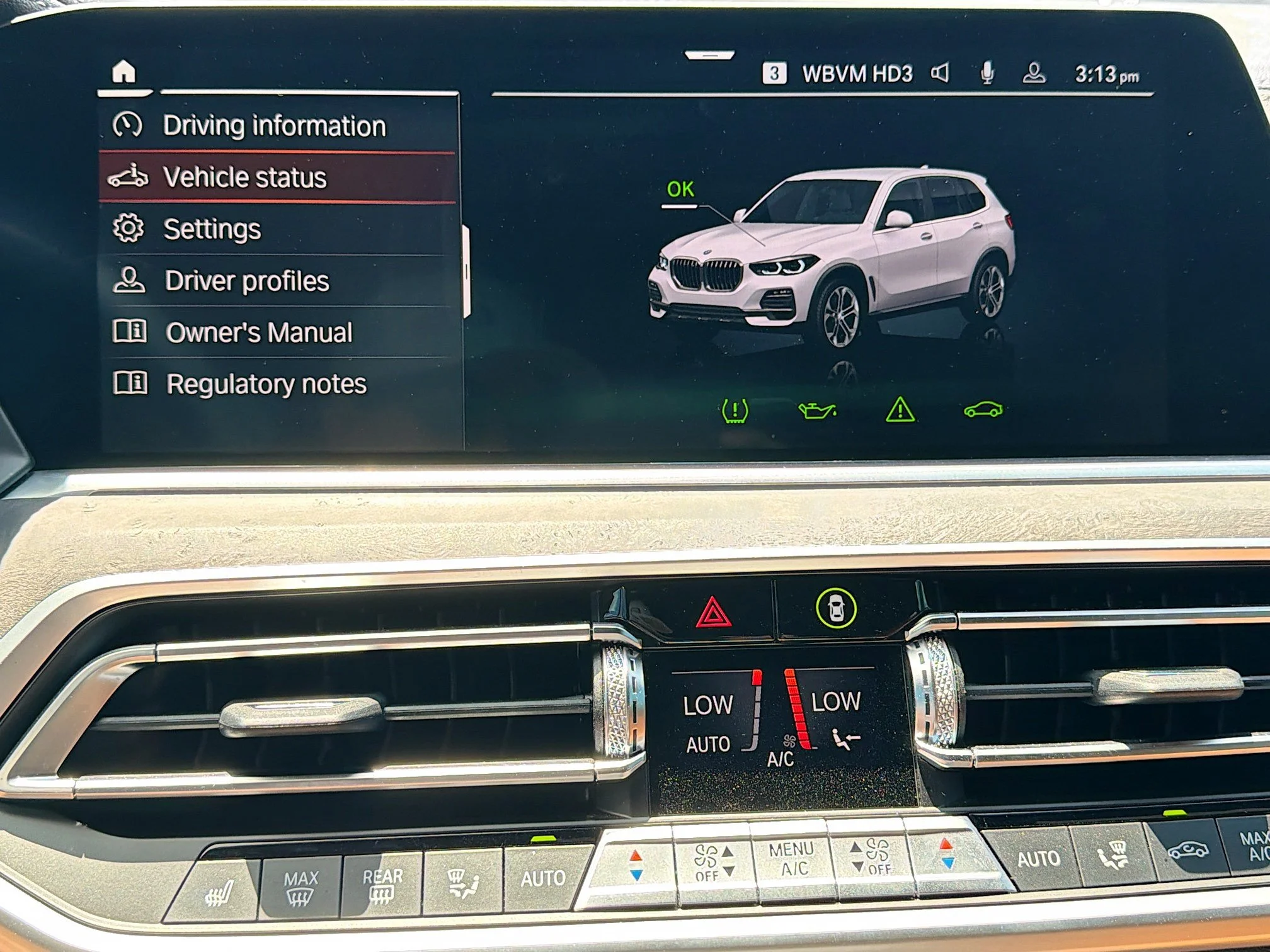 Used 2023 Alpine White BMW xDrive40i image 29