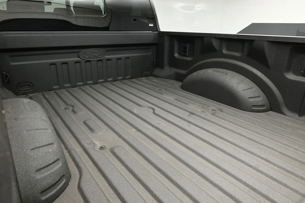 New 2026 Agate Black Metallic Ford Lariat image 41