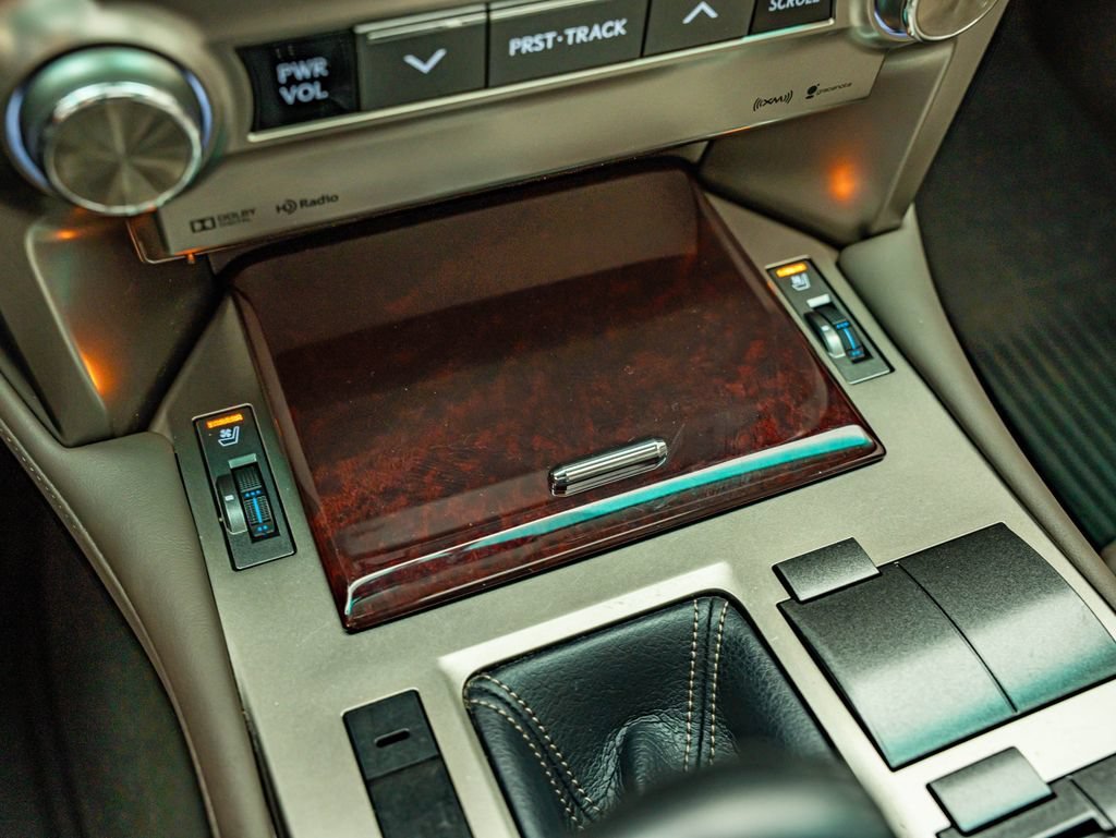 Used 2014 Starfire Pearl Lexus 460 image 28