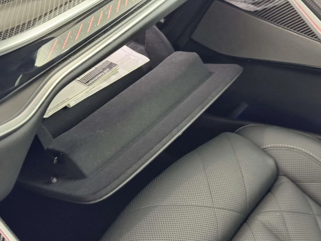 Used 2026 White BMW M60i image 30