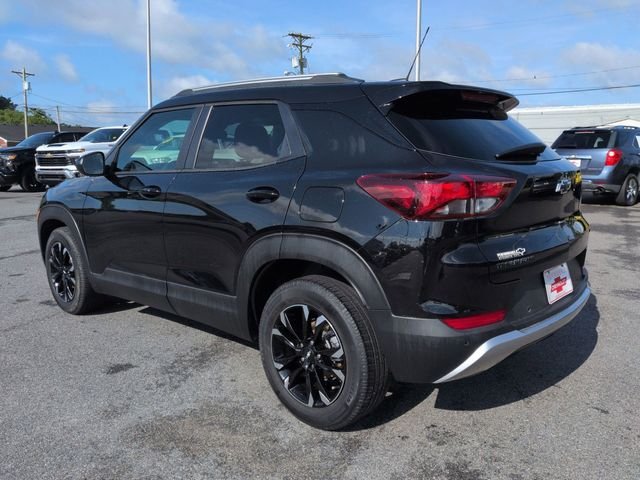 Used 2021 Black Chevrolet LT image 3