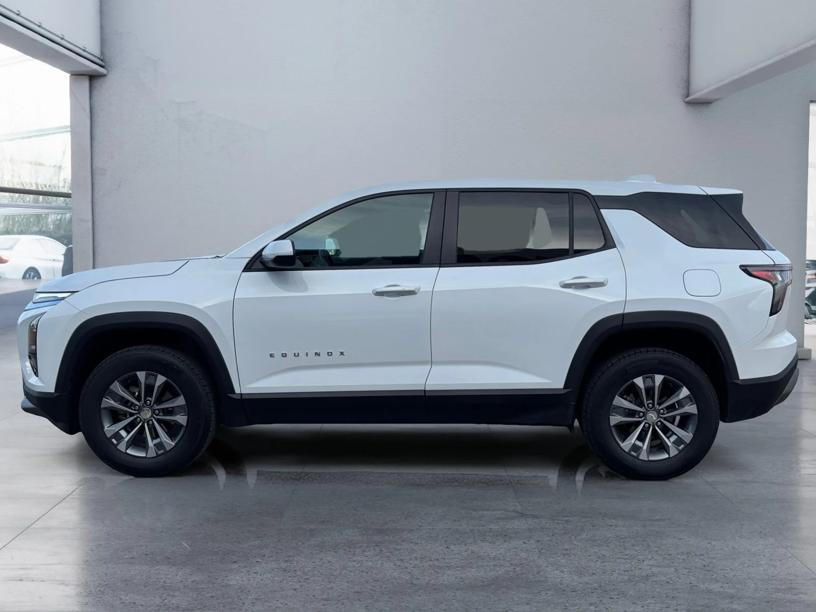 Used 2026  Chevrolet AWD LT image 2