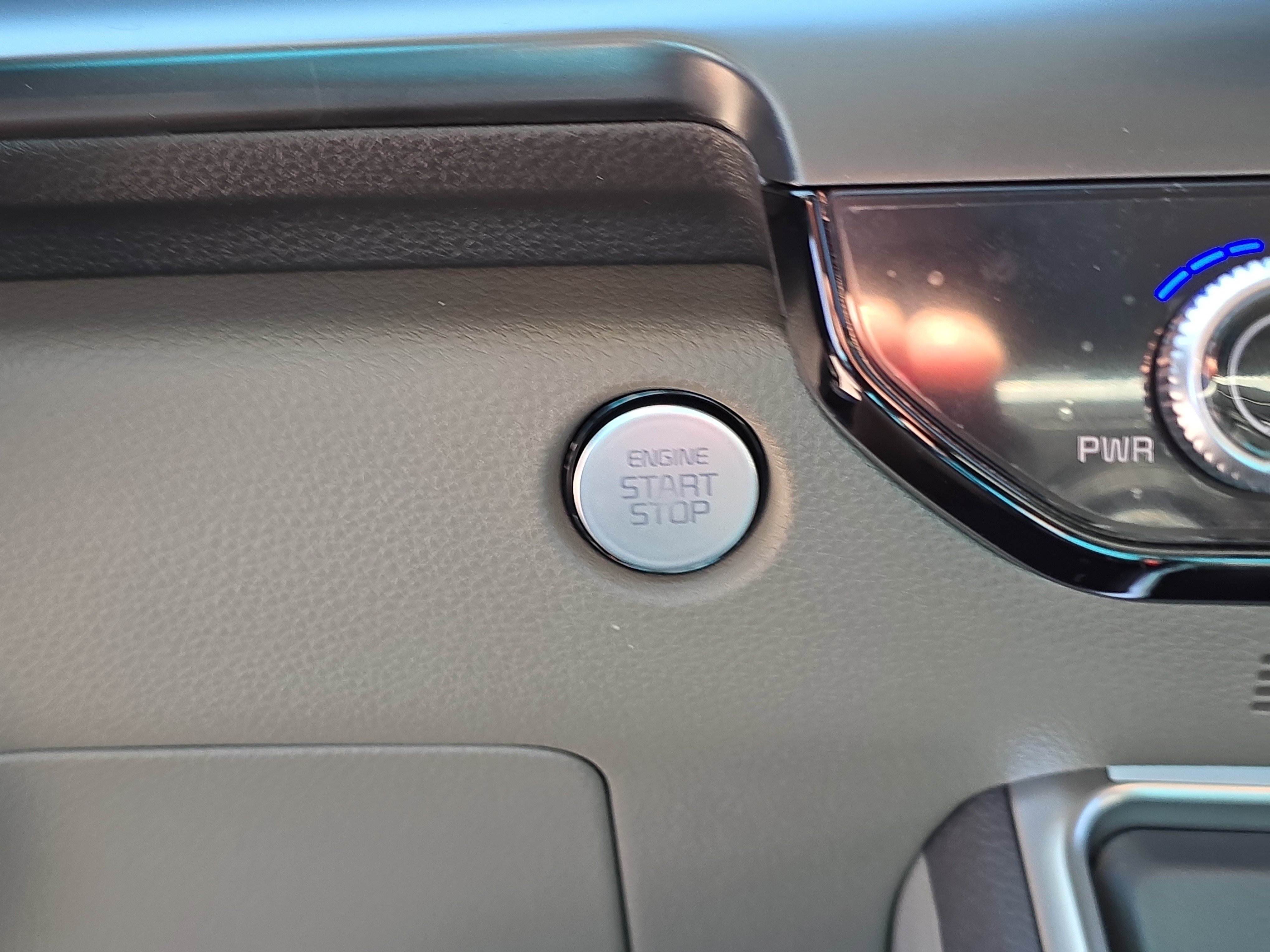 New 2026 Deep Chroma Blue Kia LXS image 28