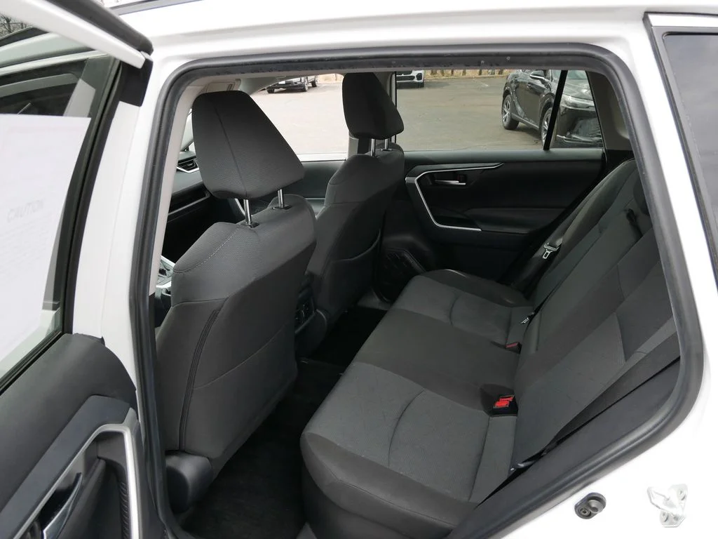 Used 2025 White Toyota XLE image 11